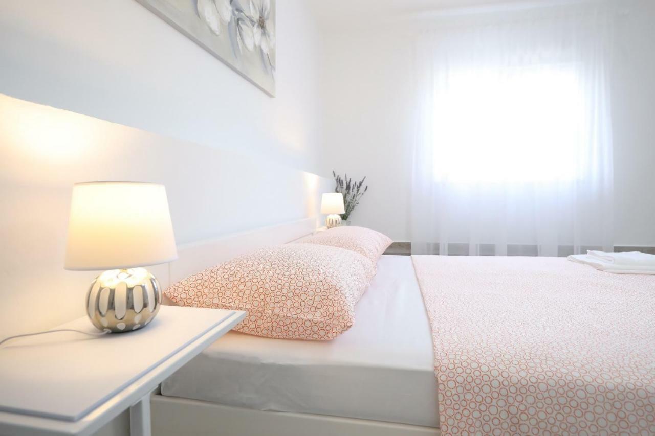 Apartmani Neva, Pridraga Eksteriør billede