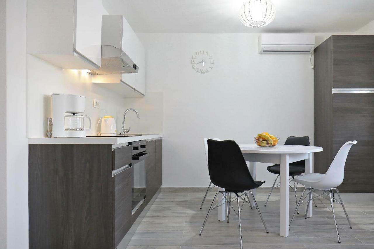 Apartmani Neva, Pridraga Eksteriør billede