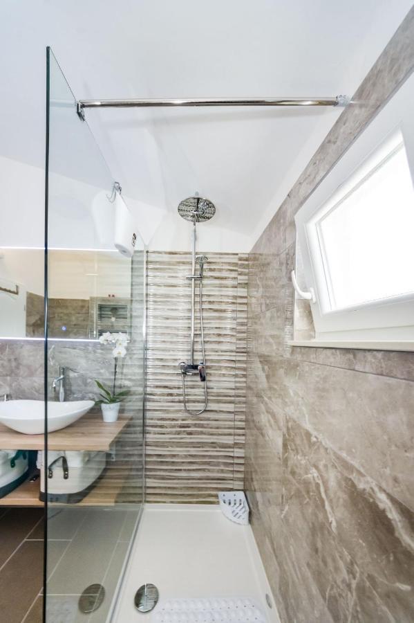 Apartmani Neva, Pridraga Eksteriør billede